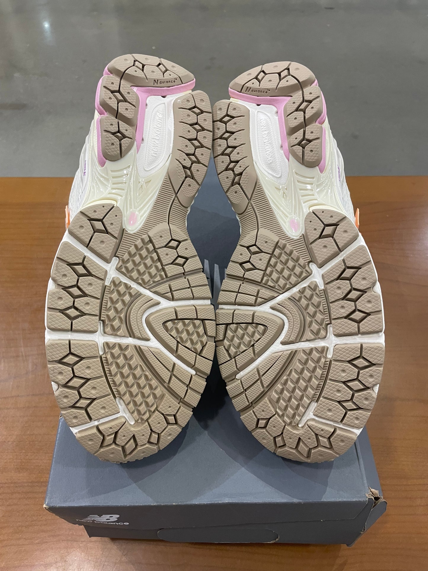 New Balance 1906R Pink Sugar