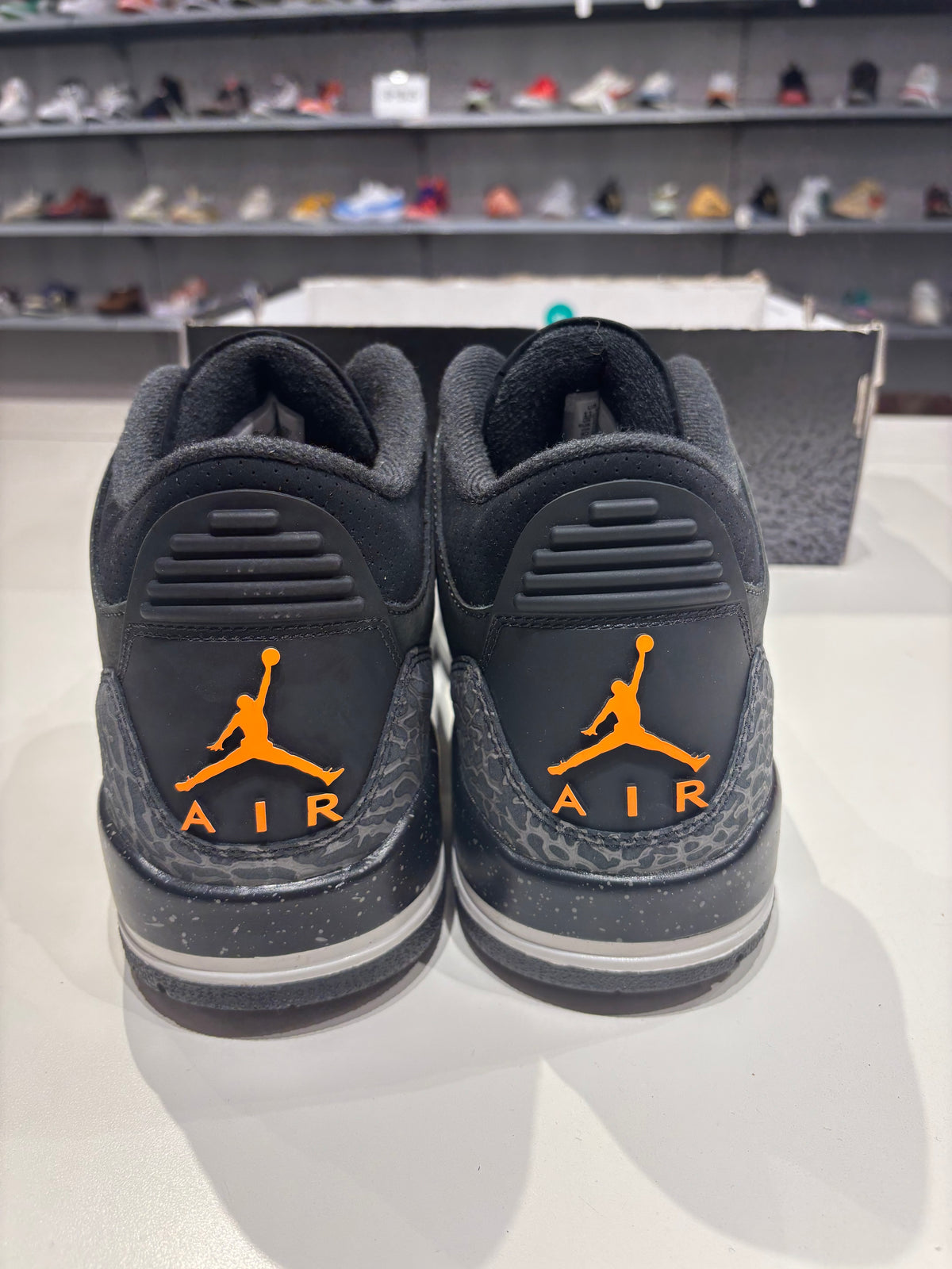 Preowned Air Jordan 3 Fear (NO LID)
