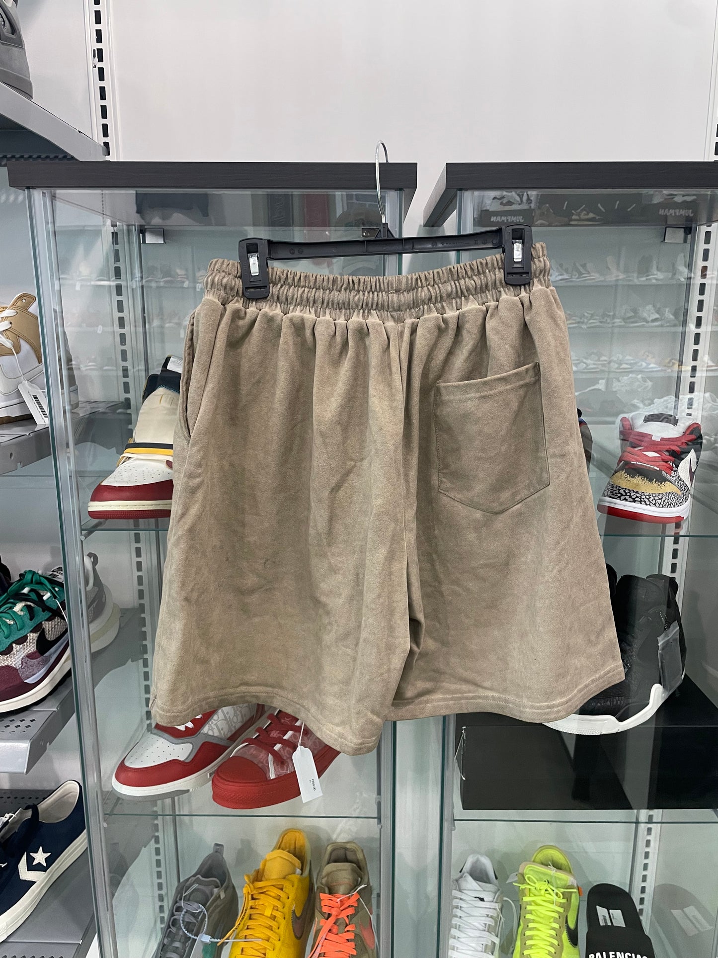 Tenaciti Shorts Beige