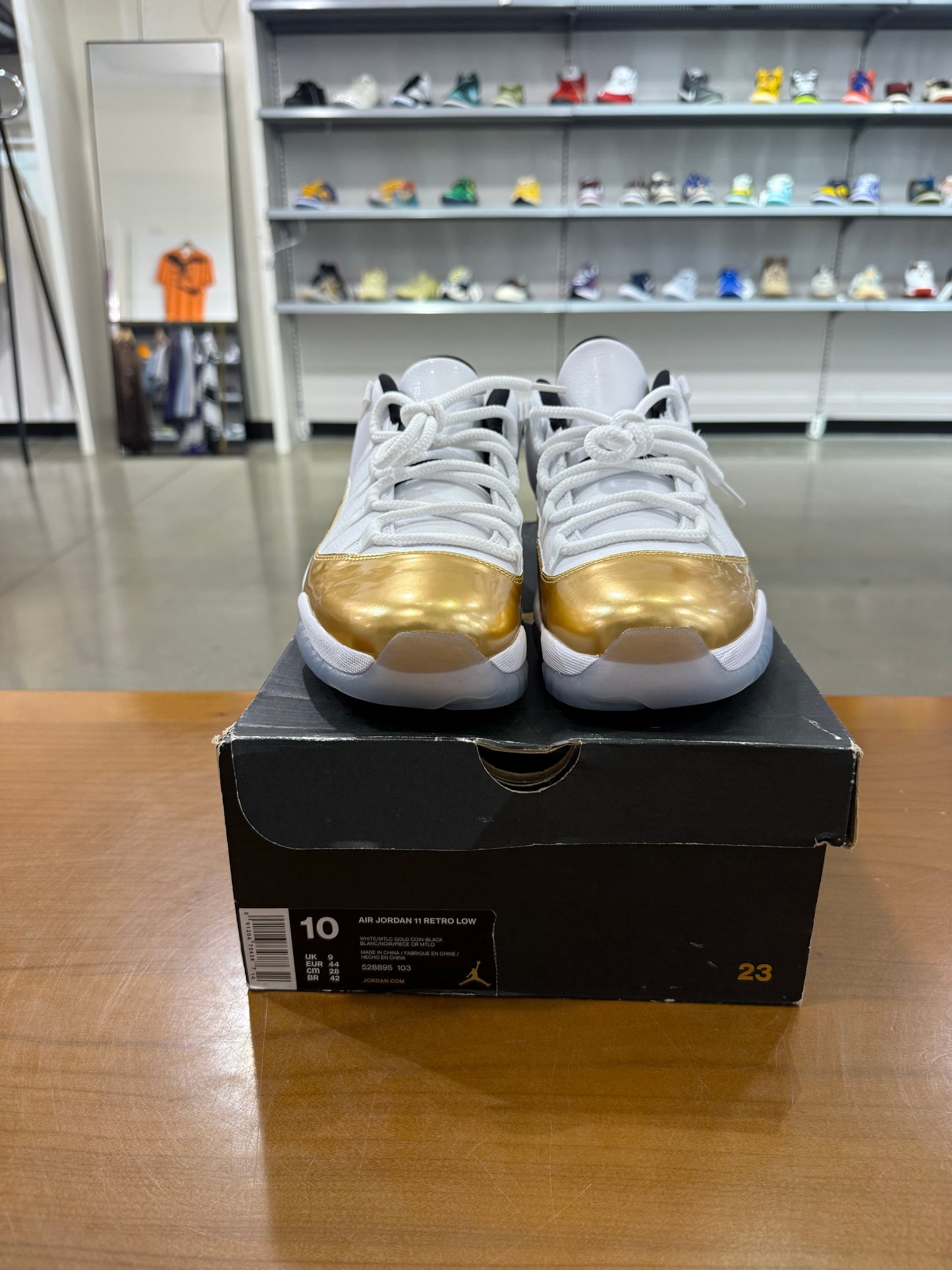 Air Jordan 11 Low Closing Ceremony