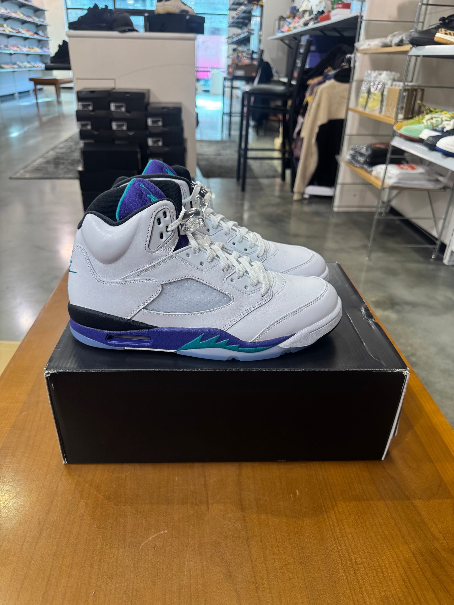 Air Jordan 5 Grape