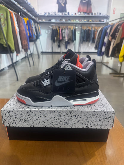 Air Jordan 4 Bred