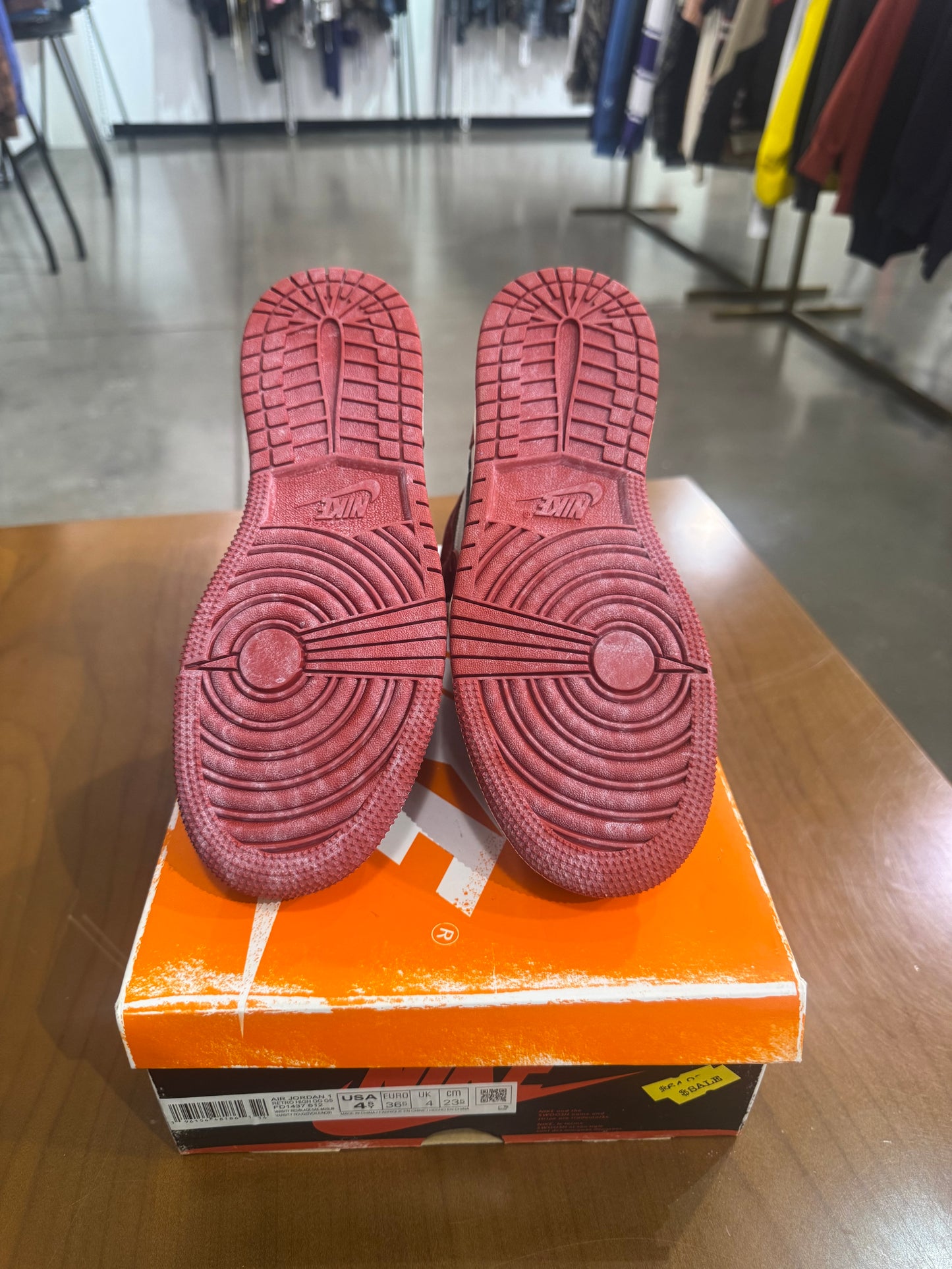 Air Jordan 1 Lost and Found