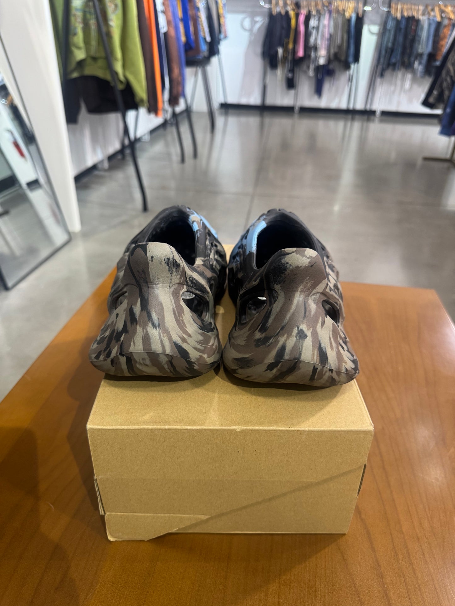 PO Yeezy Foam Runner MX Cinder