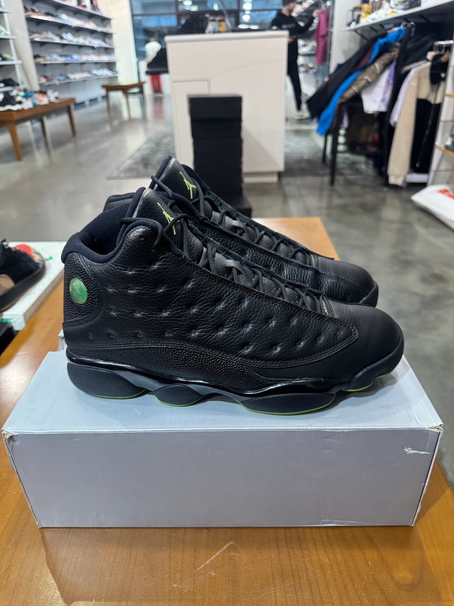 Preowned Air Jordan 13 Altitude