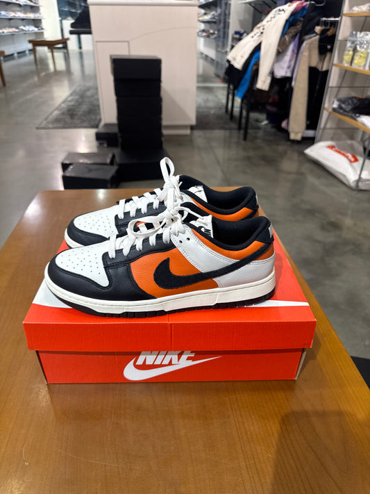 Preowned Nike Dunk Low Vintage Coral