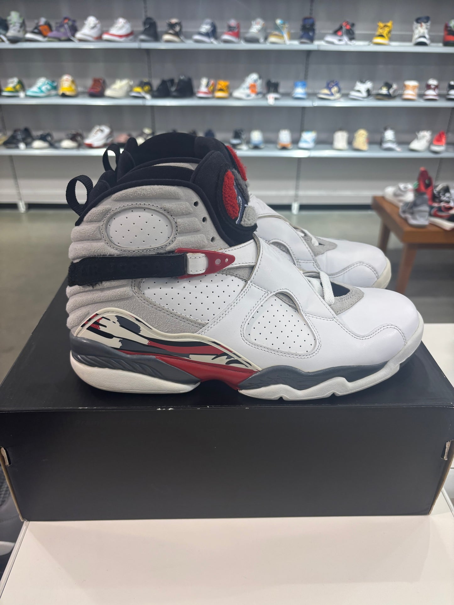 Preowned Air Jordan 8 Bugs Bunny