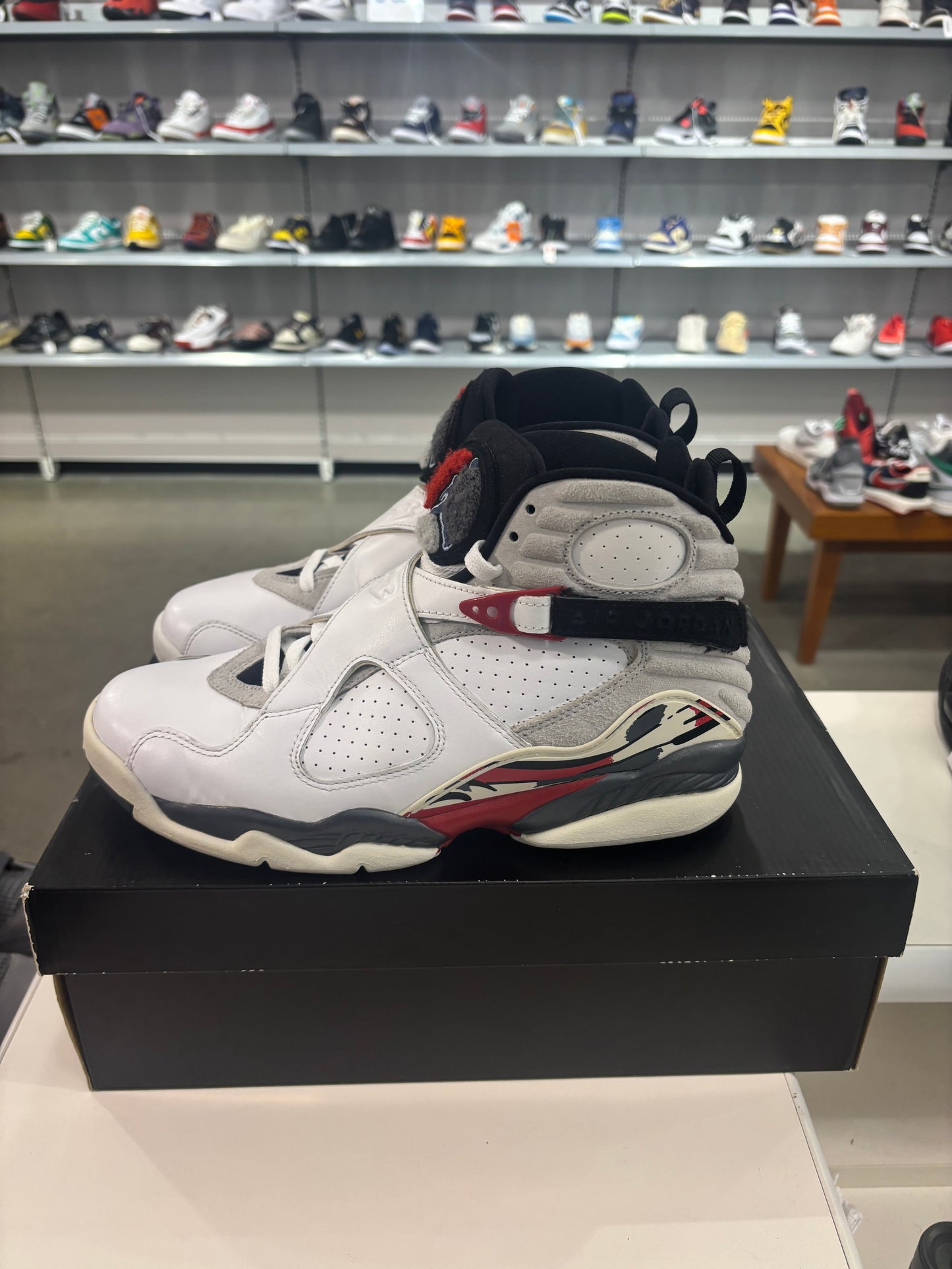 Preowned Air Jordan 8 Bugs Bunny