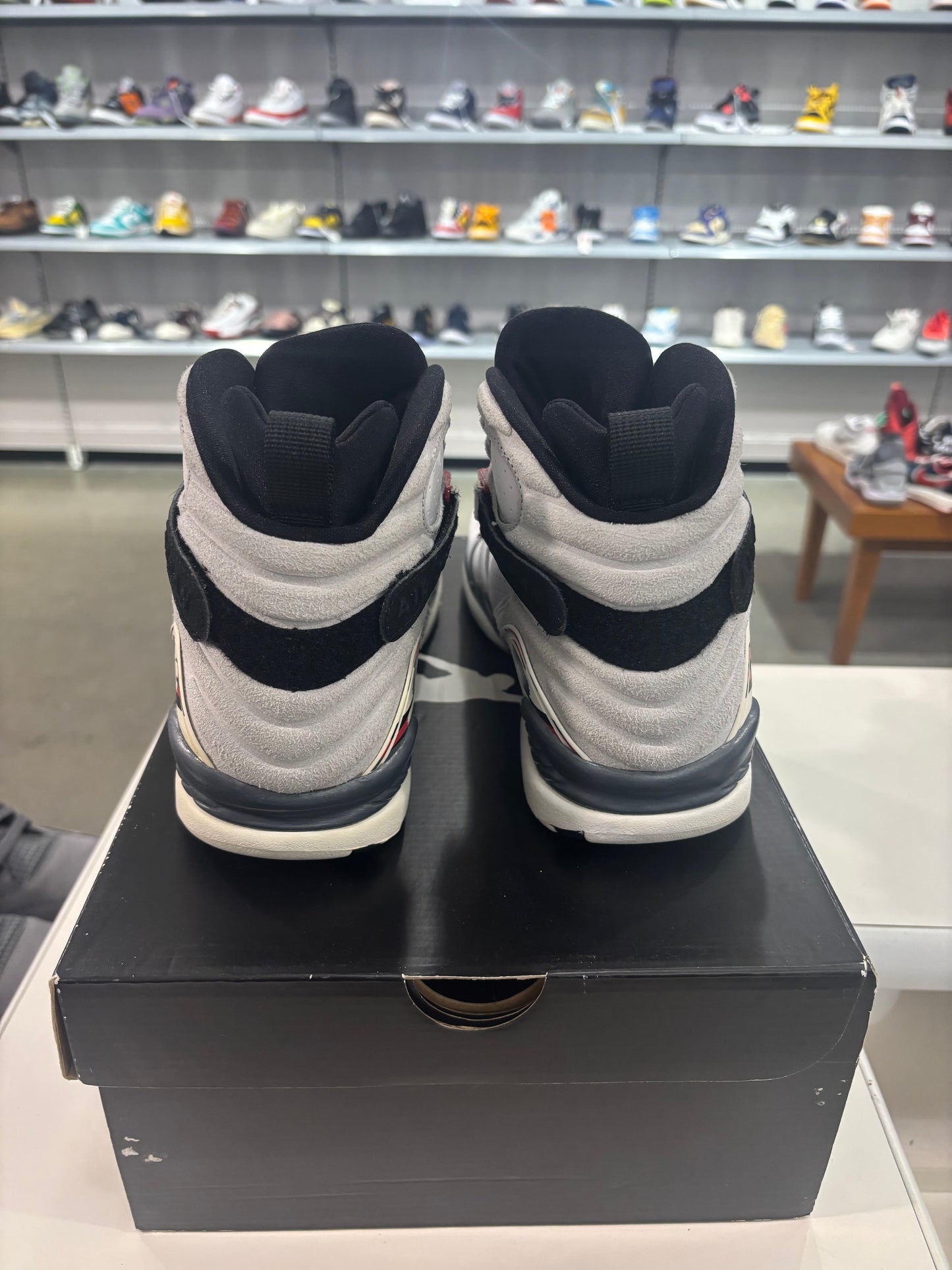 Preowned Air Jordan 8 Bugs Bunny