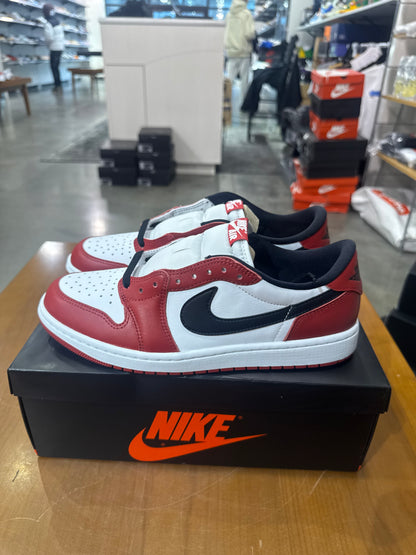 Air Jordan 1 Low OG Chicago