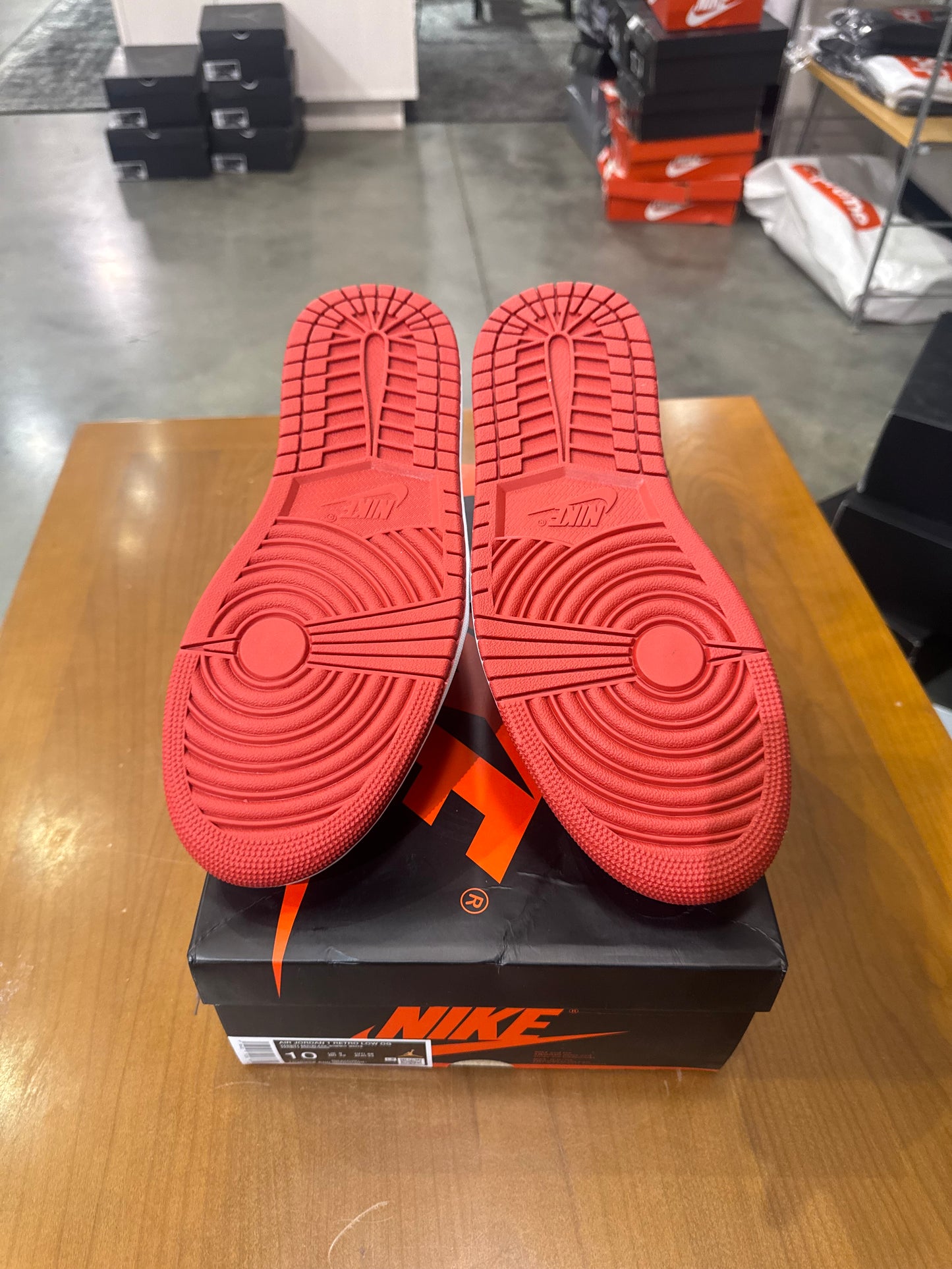 Air Jordan 1 Low OG Chicago