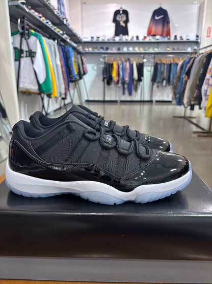 Air Jordan 11 Low Space Jam