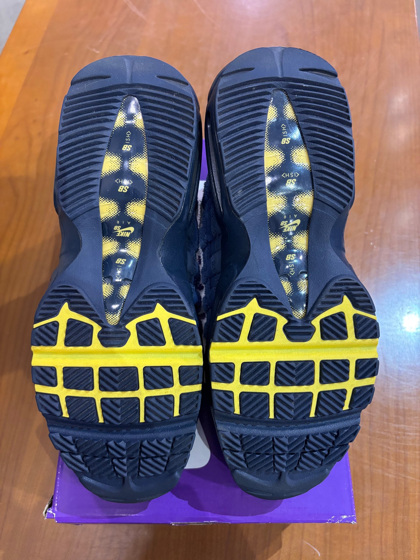 Preowned Air Max 95 Eric Koston Obsidian Speed Yellow