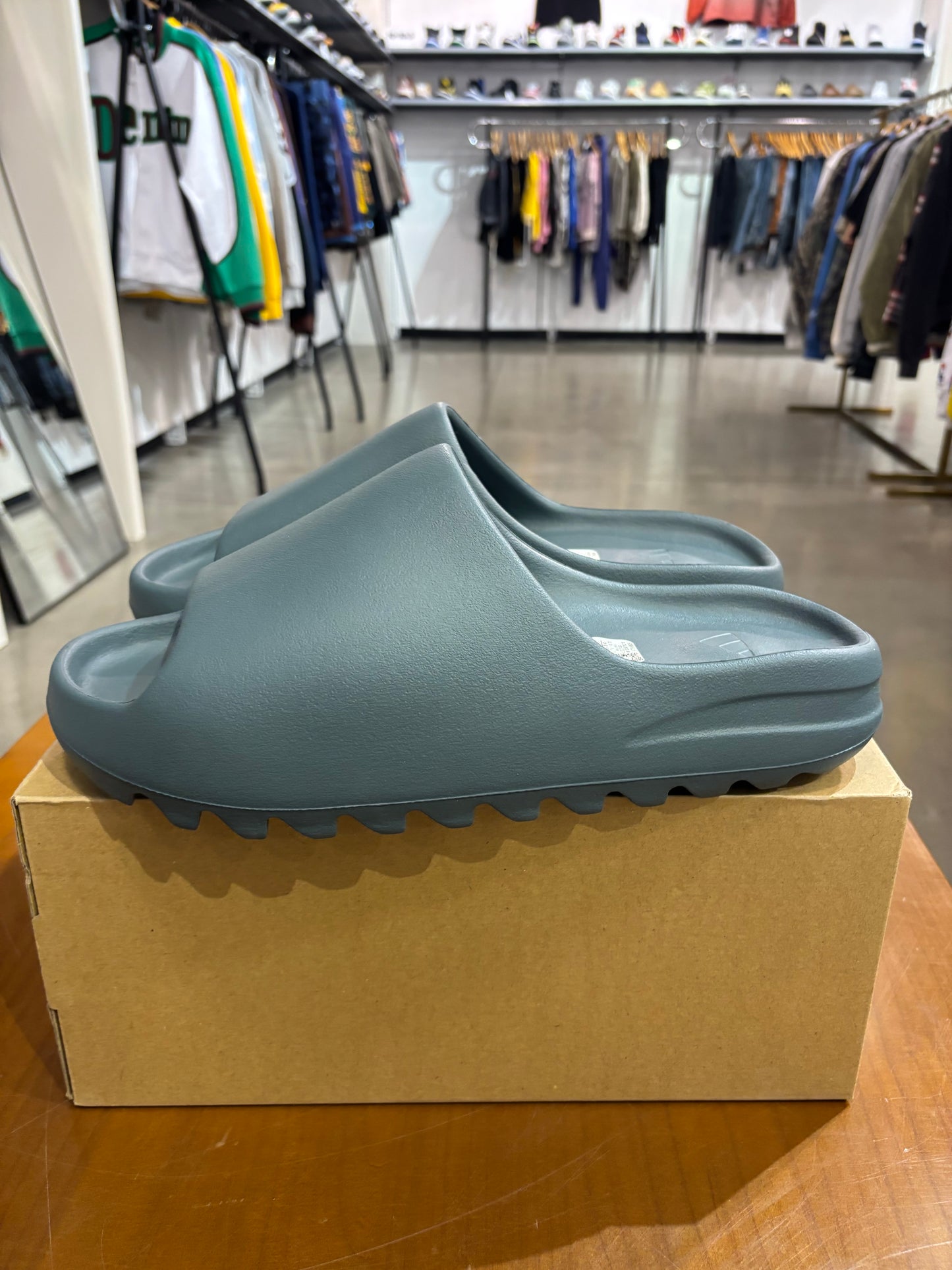 Yeezy Slide Slate Marine