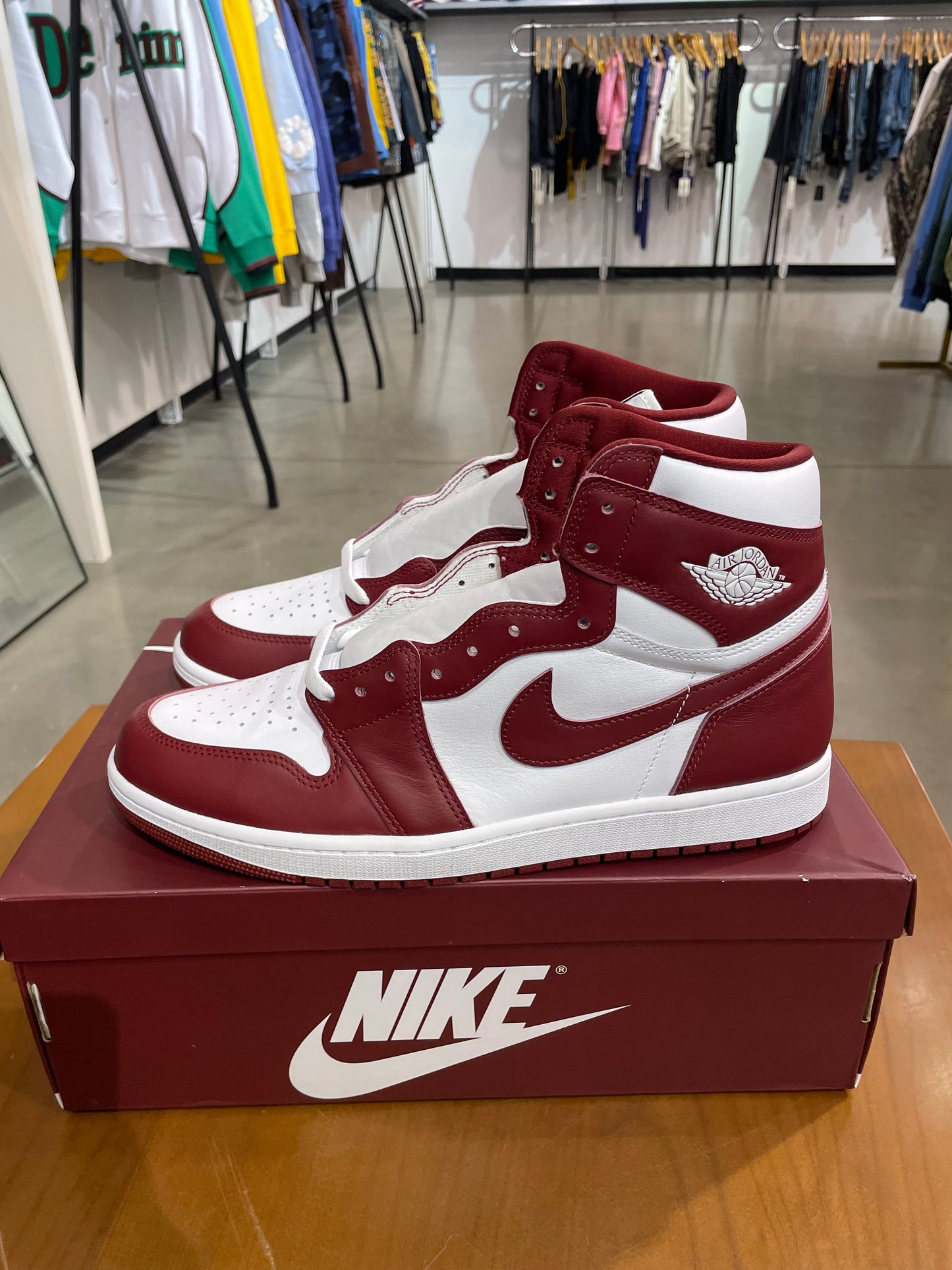 Air Jordan 1 Artisanal Team Red