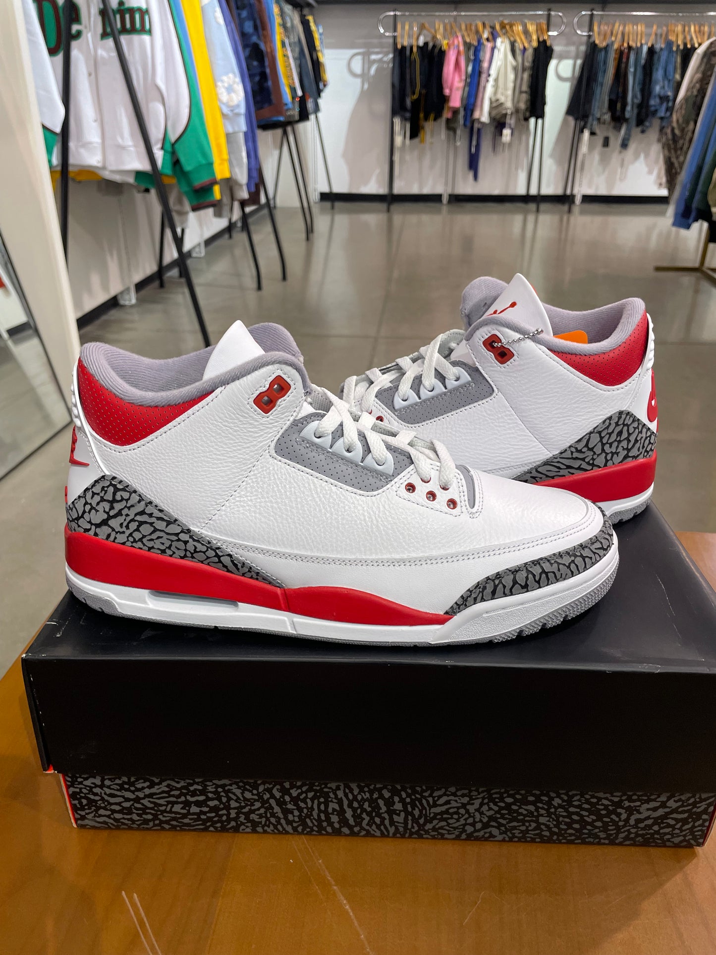 Air Jordan 3 Fire Red