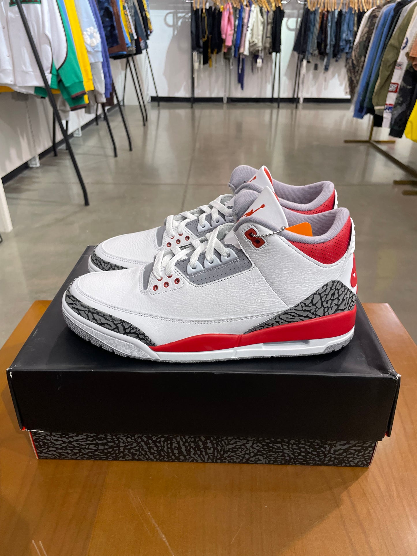Air Jordan 3 Fire Red