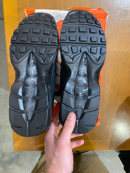 Air Max 95 Essential Triple Black