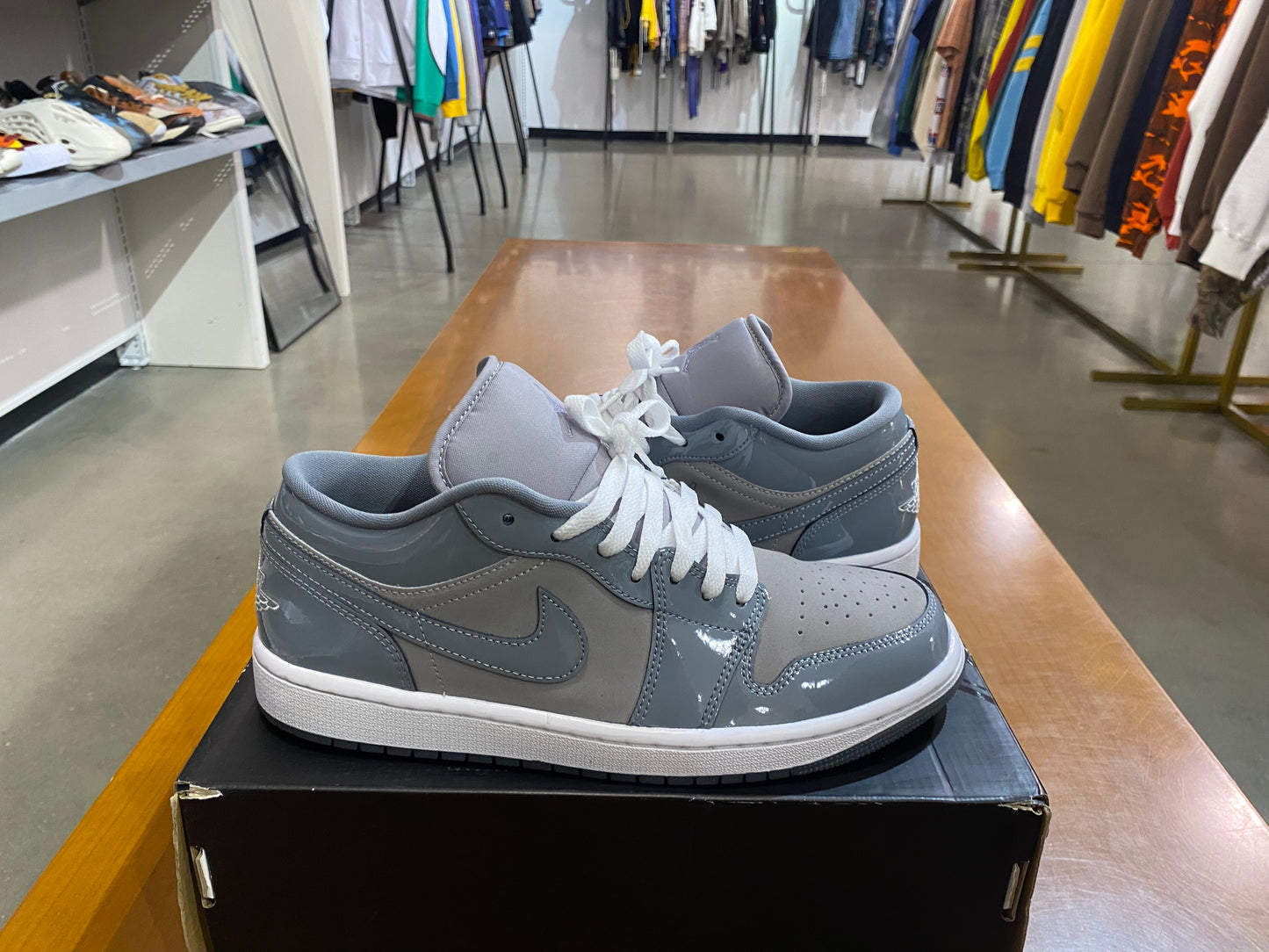 Preowned Air Jordan 1 Low Medium Cool Grey White