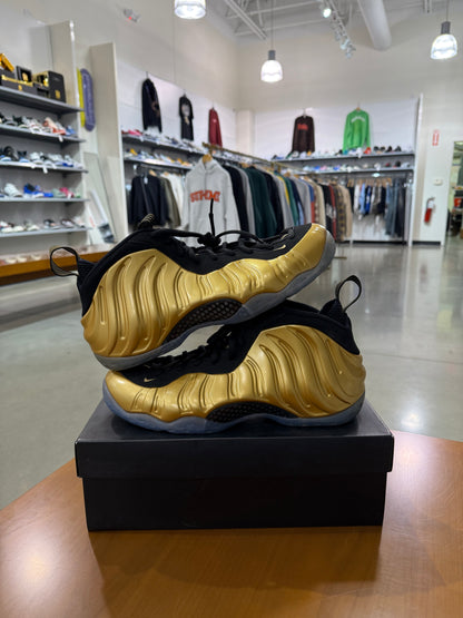 Preowned Foamposite Metallic Gold