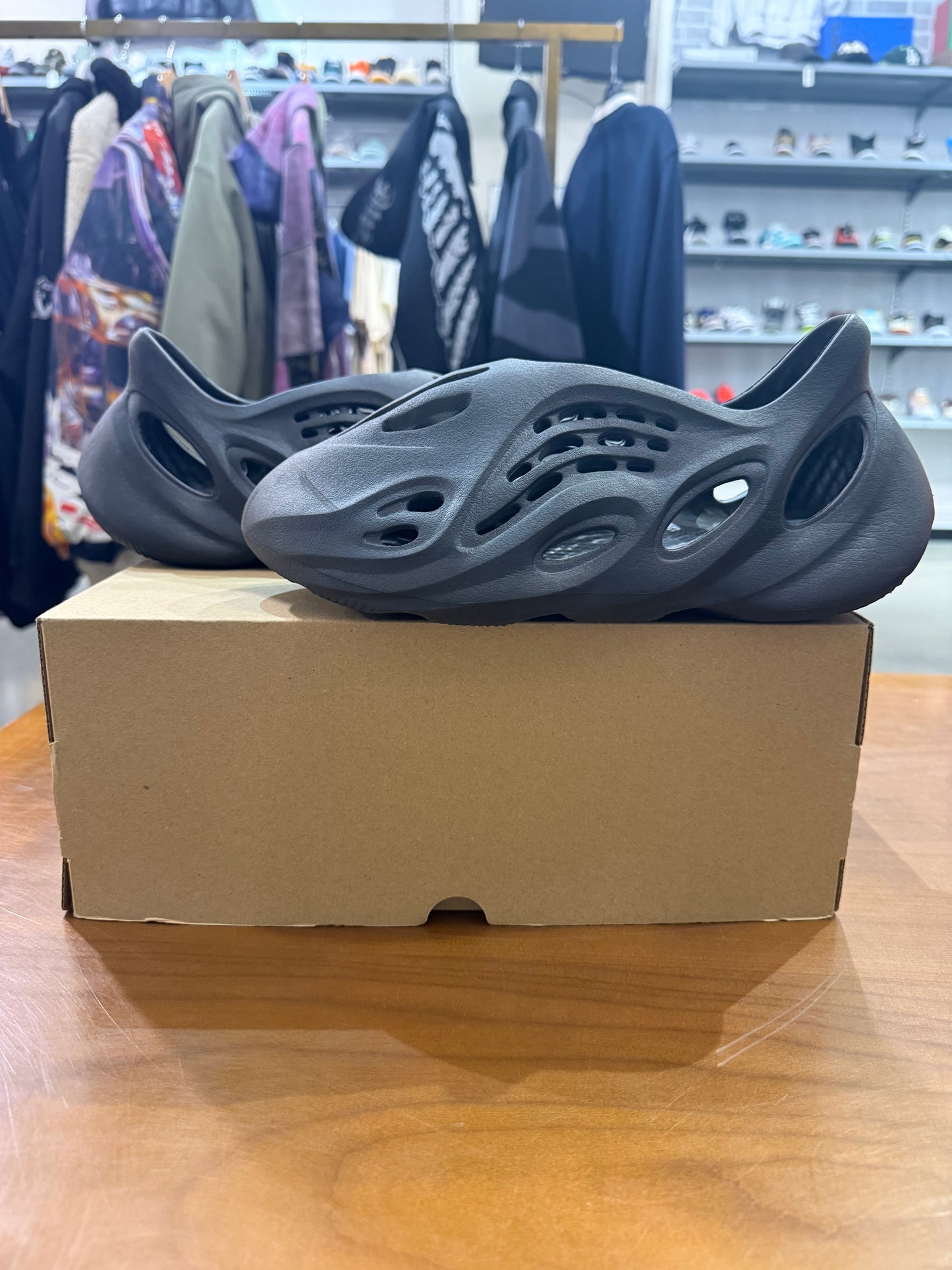 Preowned Yeezy Foam Runner Onyx