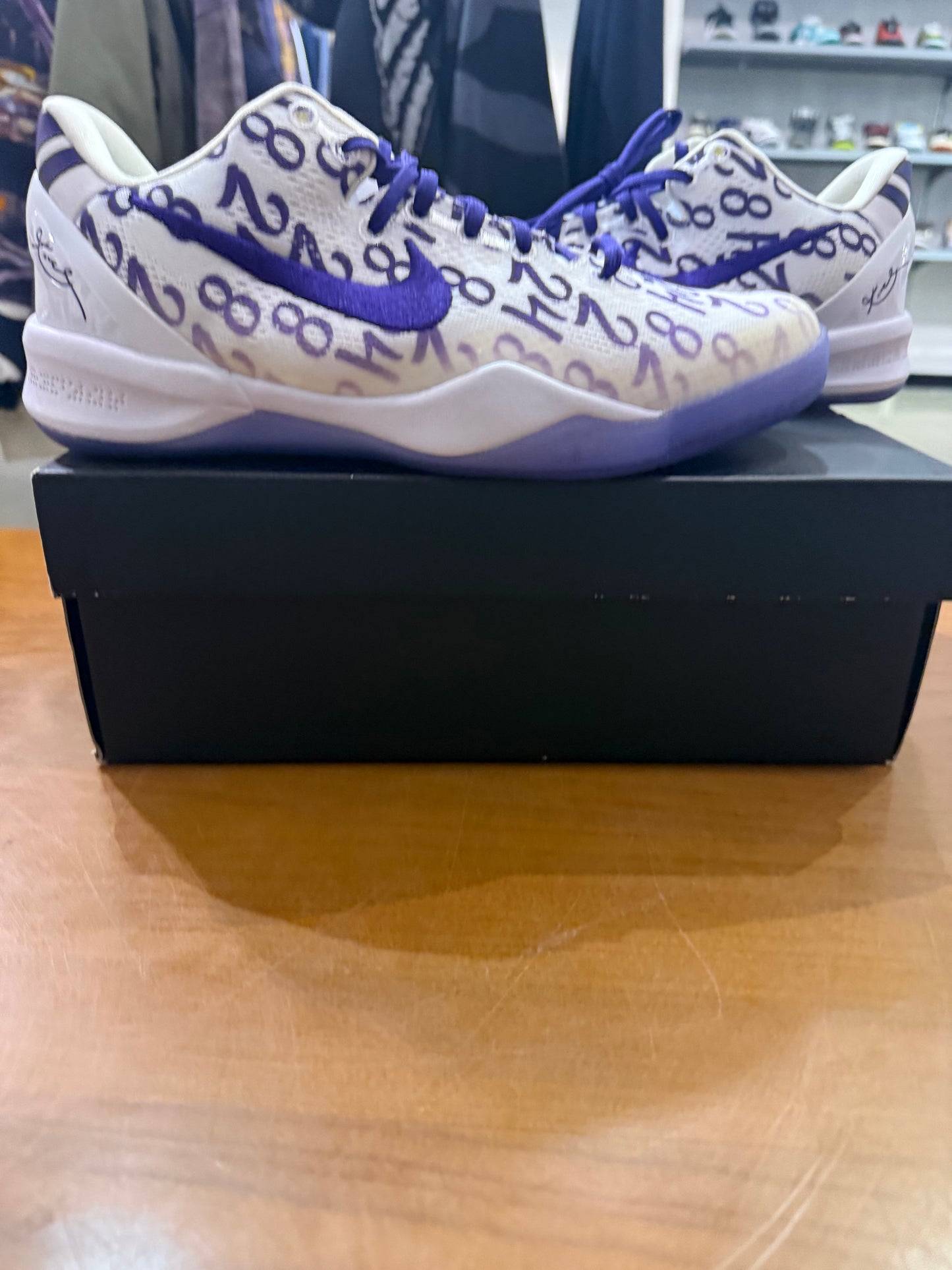 Preowned Kobe 8 Court Purple
