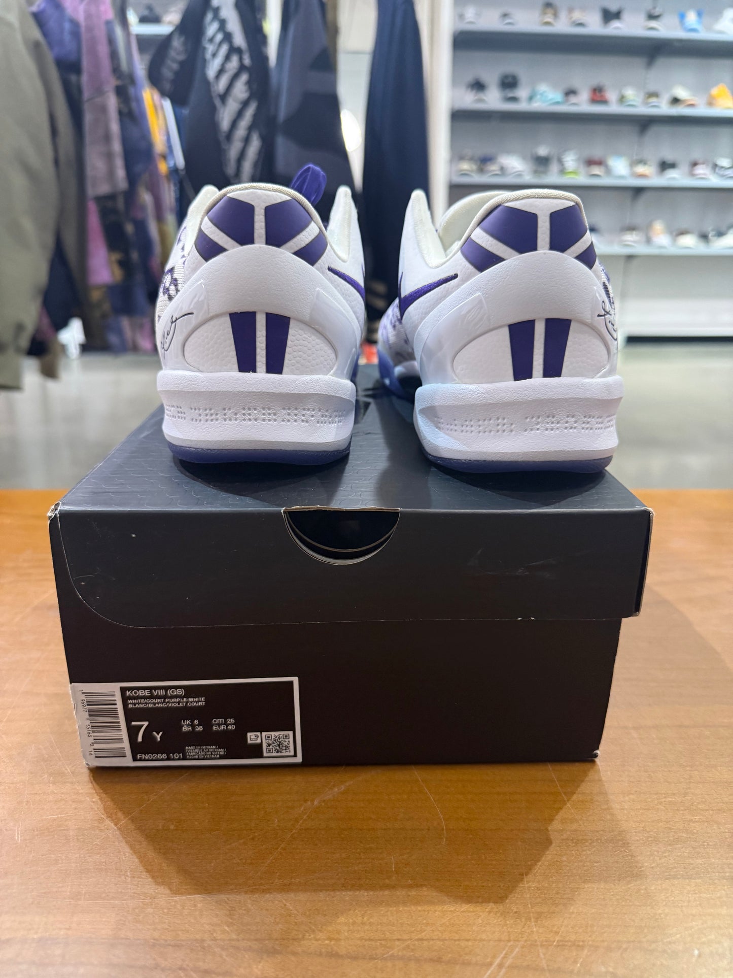 Preowned Kobe 8 Court Purple