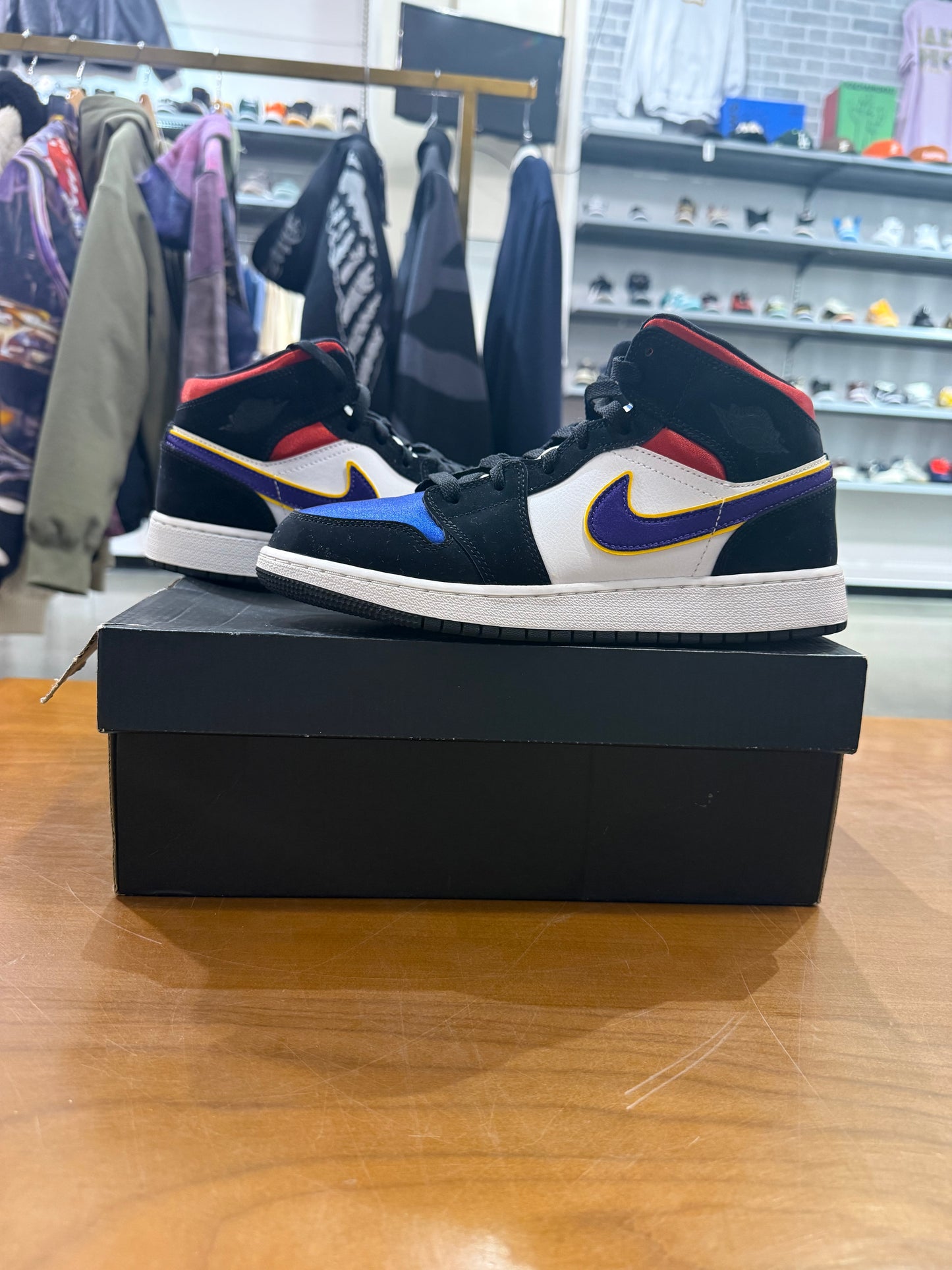 Preowned Air Jordan 1 Mid Lakers Top 3