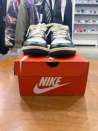 Preowned Nike Dunk Low Vintage Green