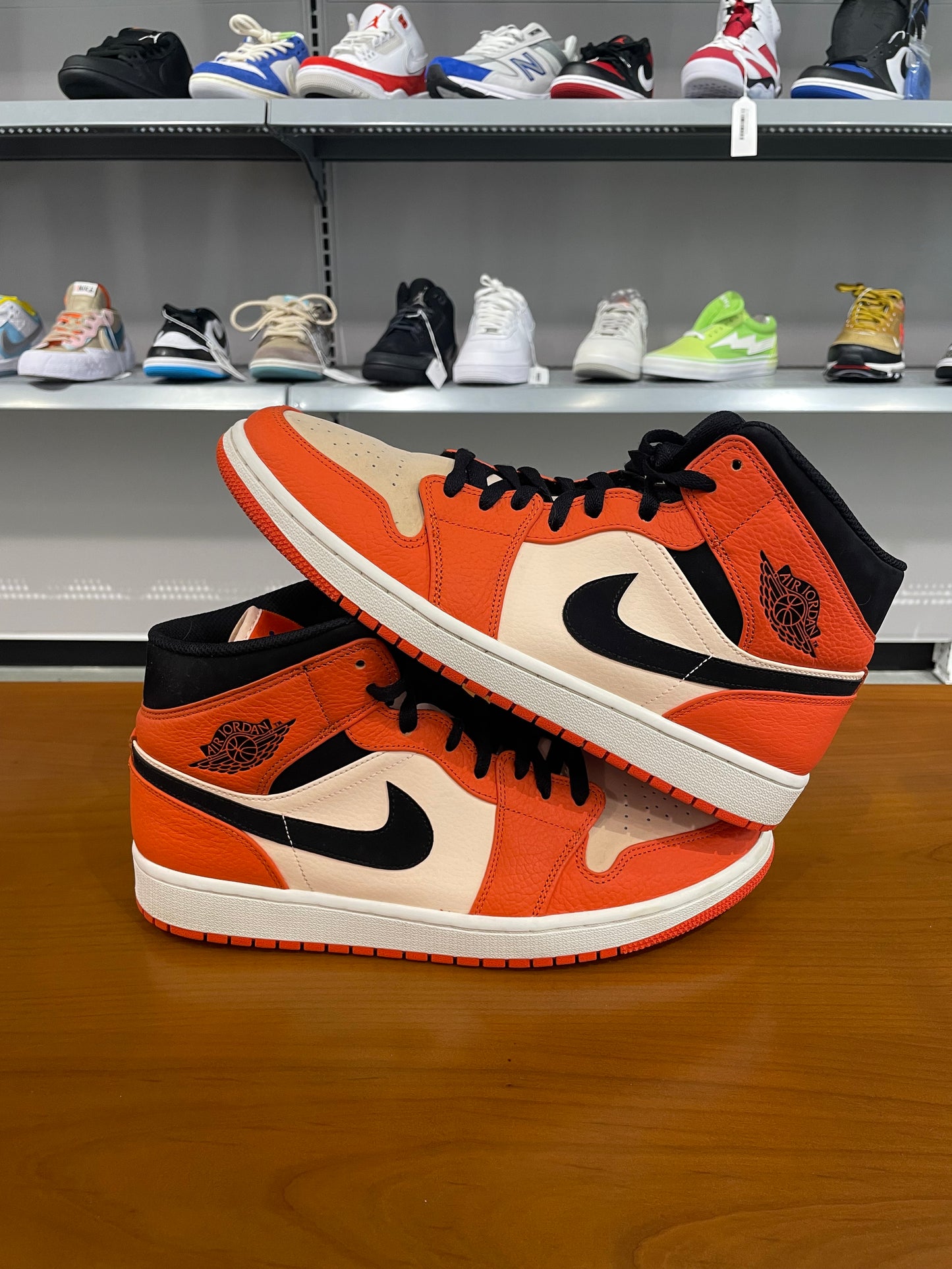 Preowned Air Jordan 1 Mid Team Orange Black