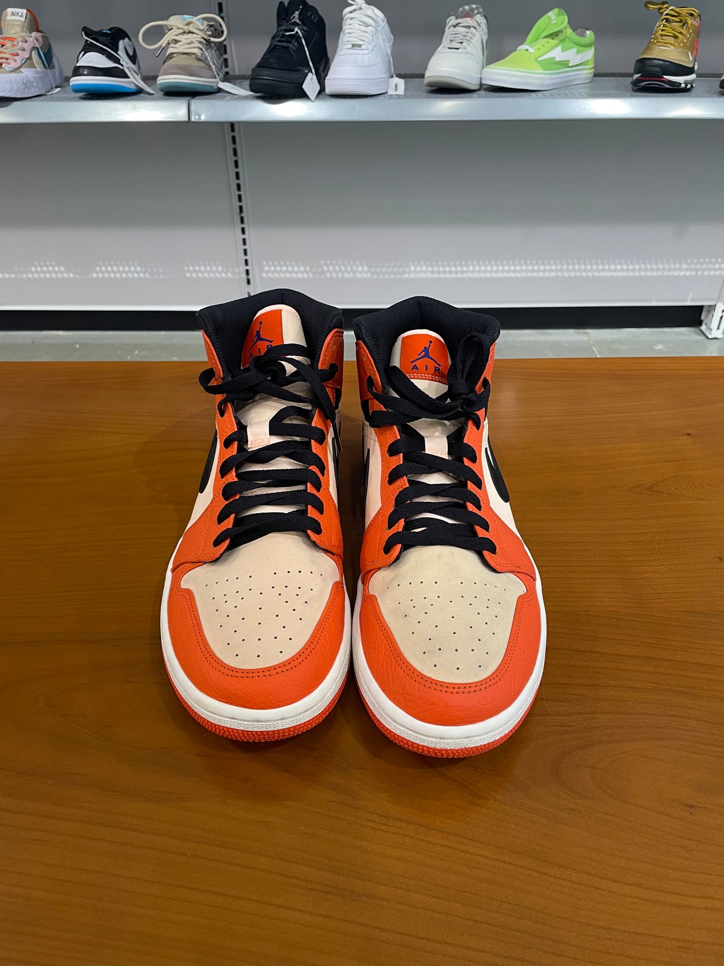 Preowned Air Jordan 1 Mid Team Orange Black