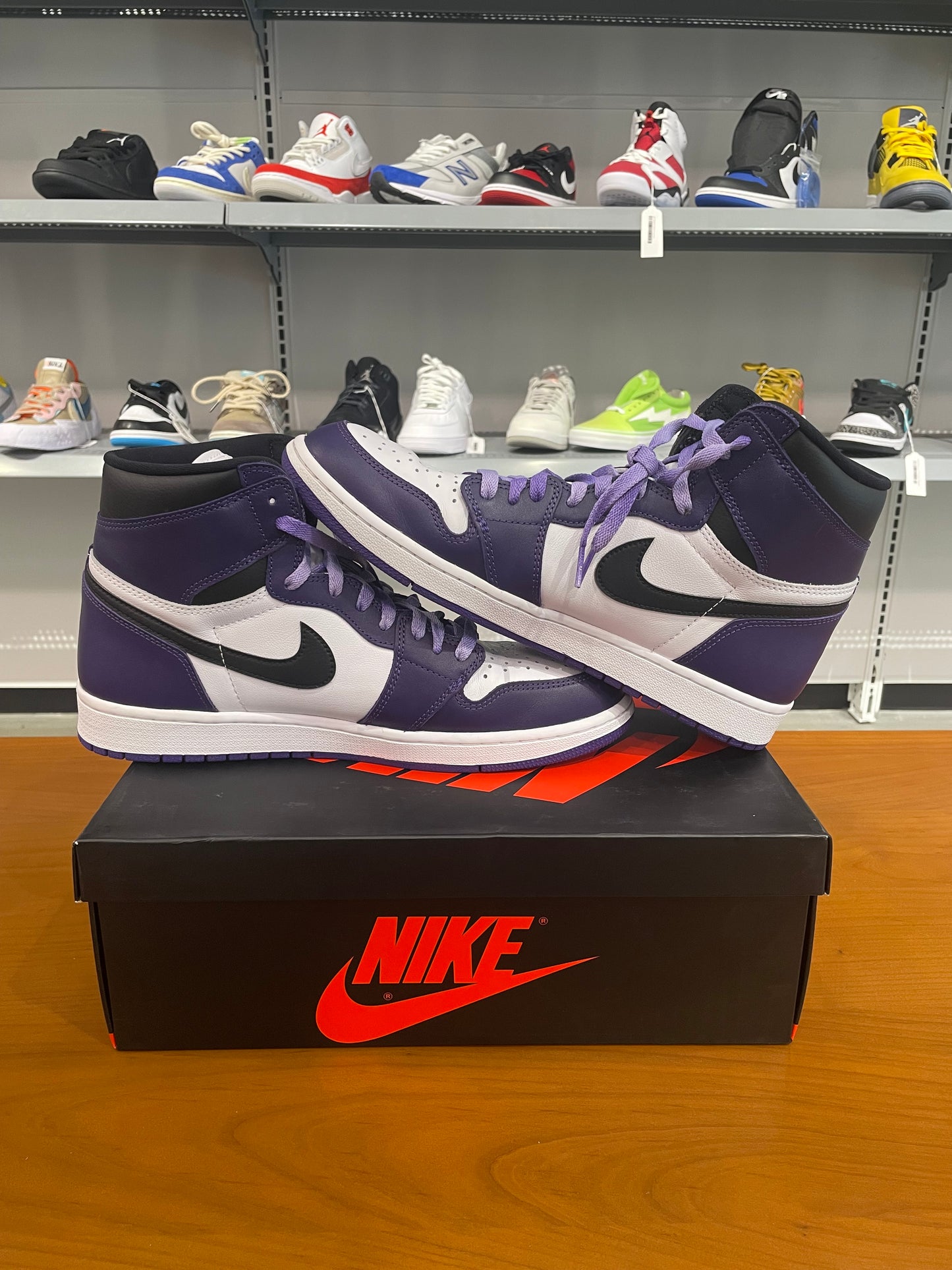 Preowned Air Jordan 1 High Court Purple White