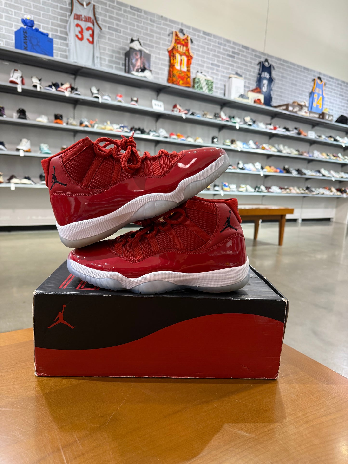 Preowned Air Jordan 11 Retro Win Like 96