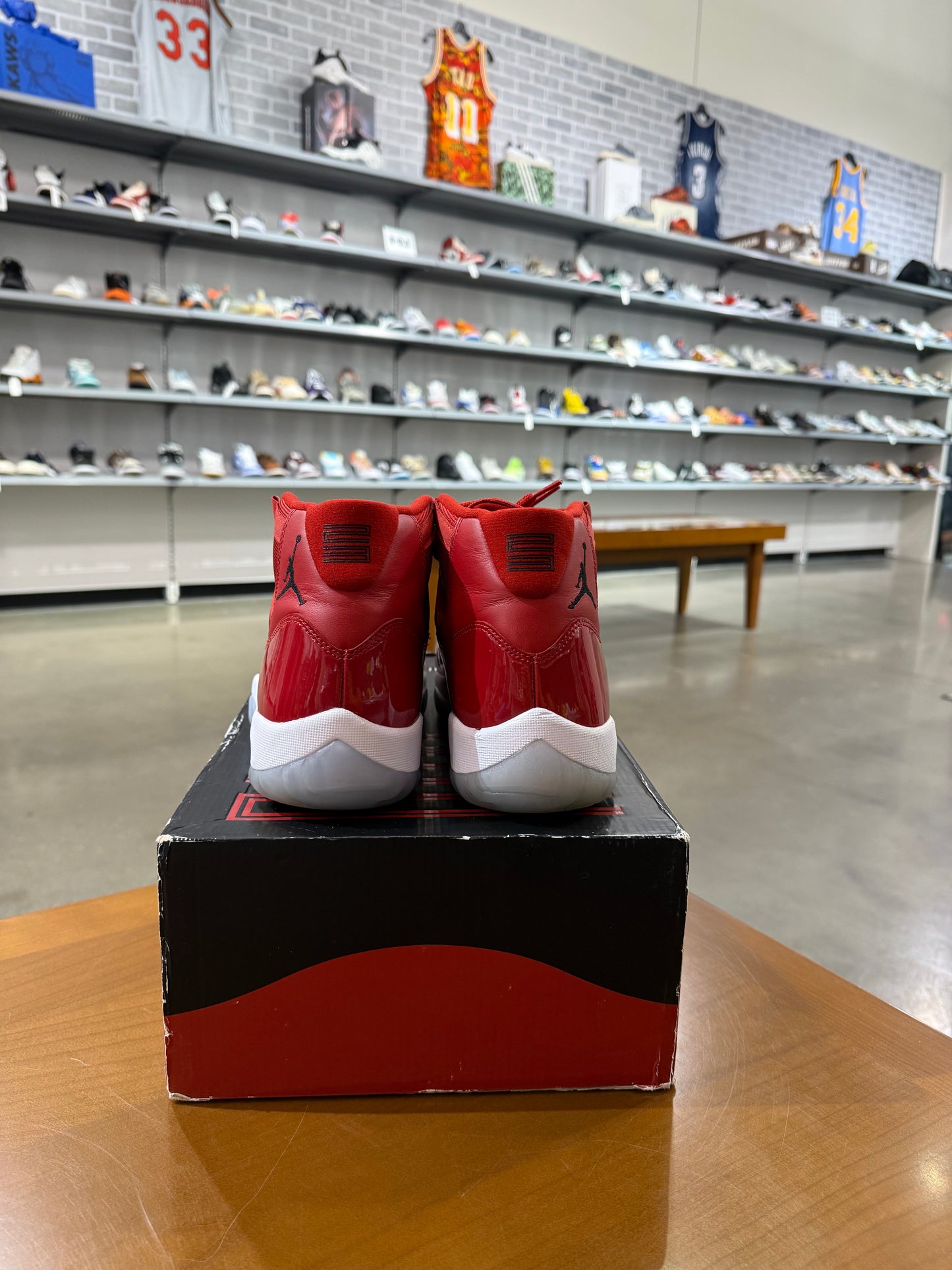 Preowned Air Jordan 11 Retro Win Like 96