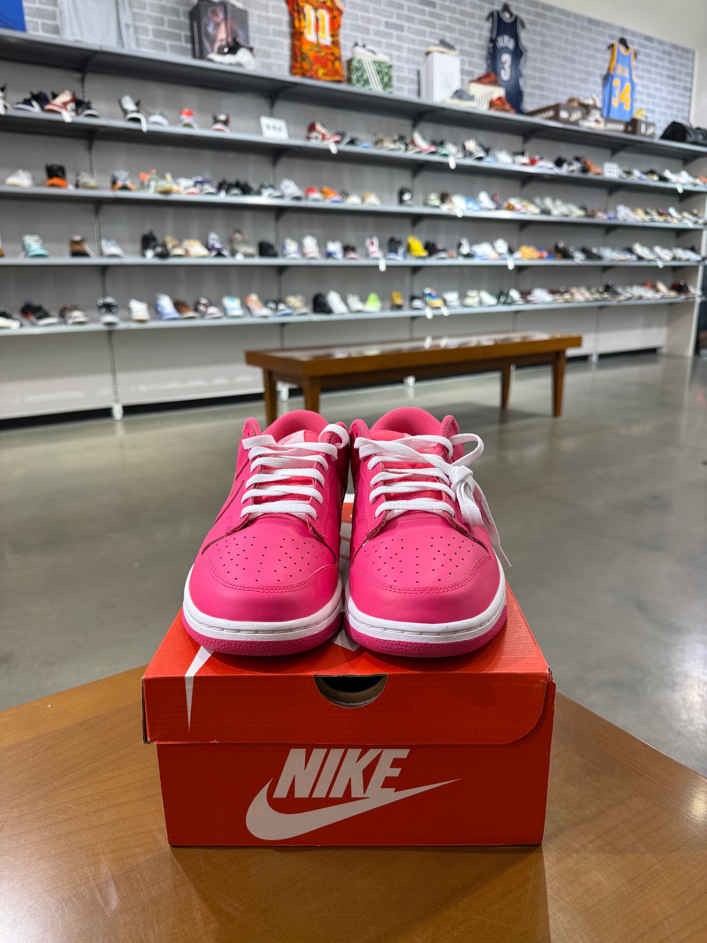 Preowned Nike Dunk Low Hyper Pink