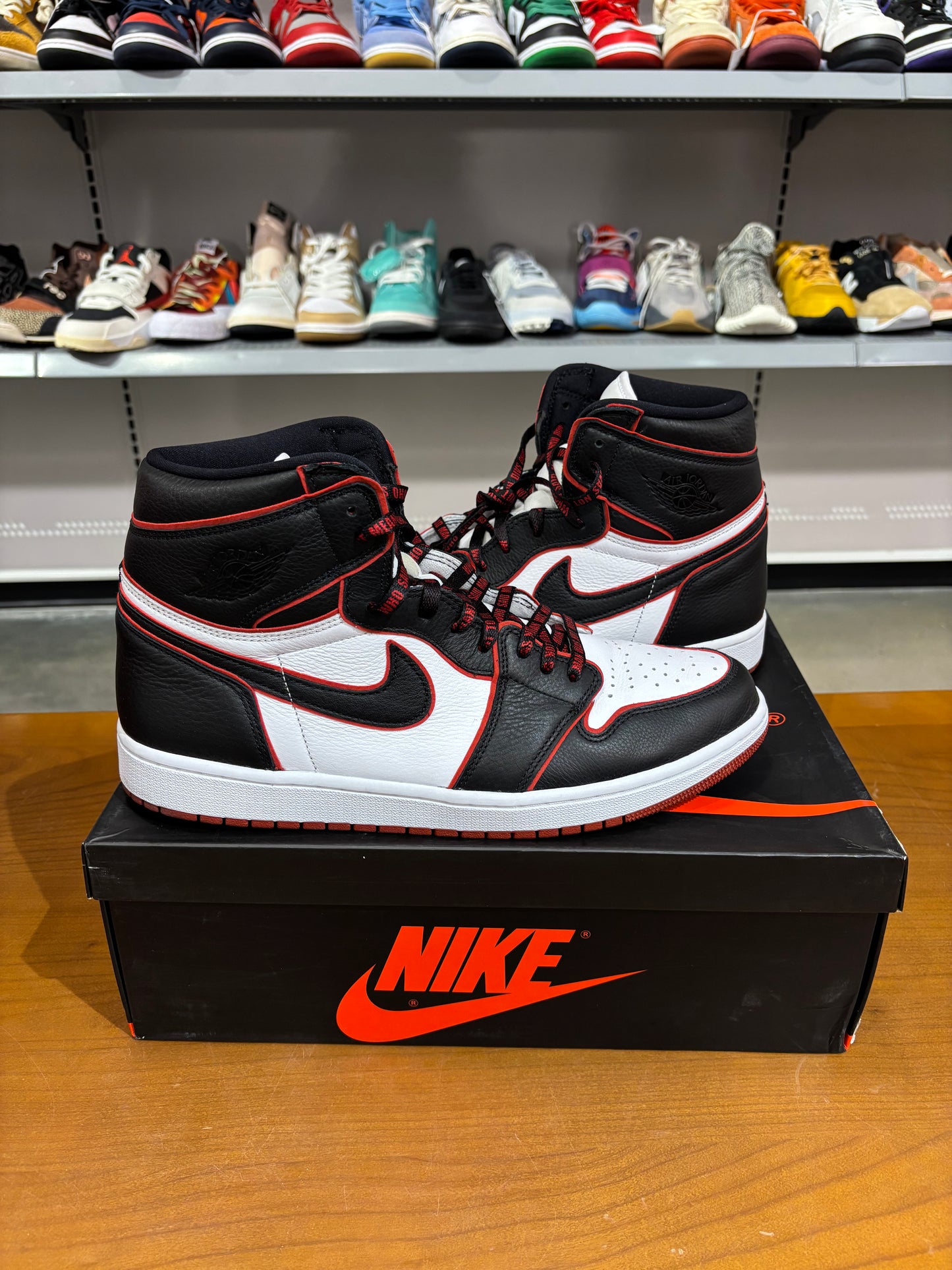Preowned Air Jordan 1 Bloodline