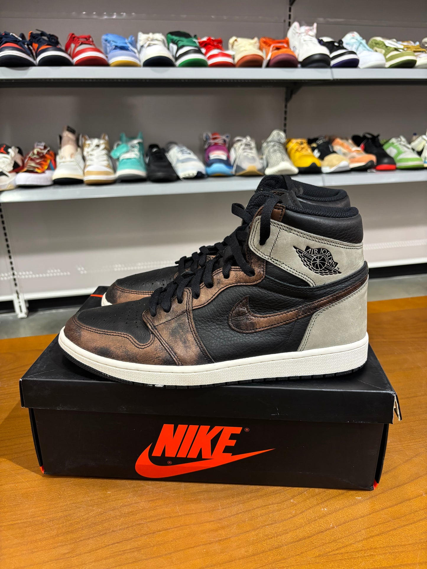 Preowned Air Jordan 1 Light Army Rust Shadow Patina