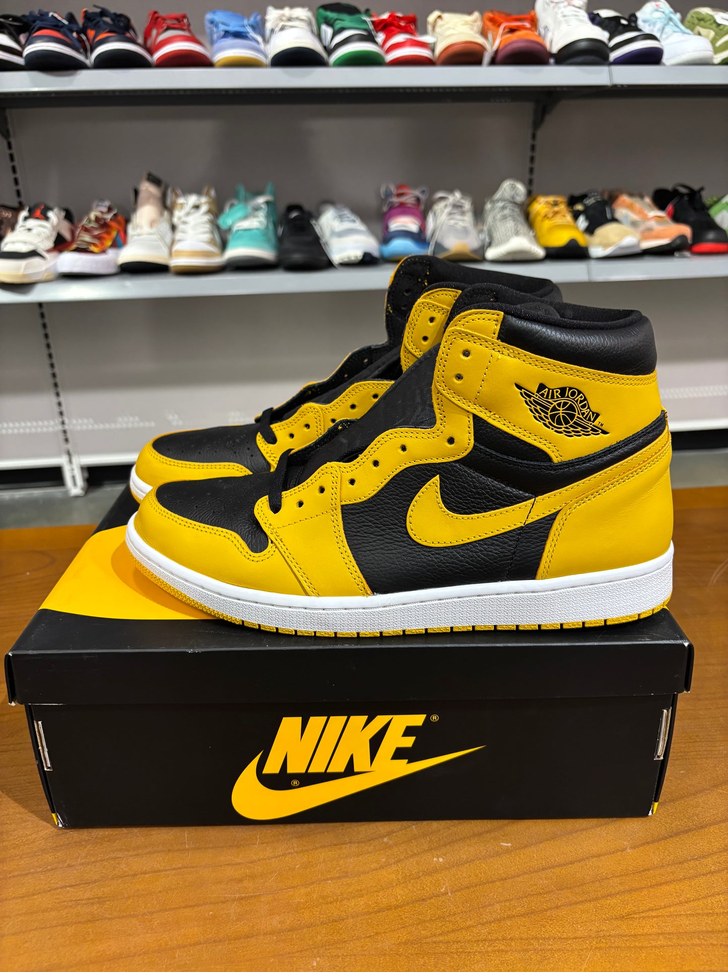 Preowned Air Jordan 1 Pollen