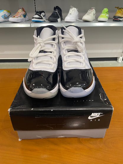 Preowned Air Jordan 11 Concord