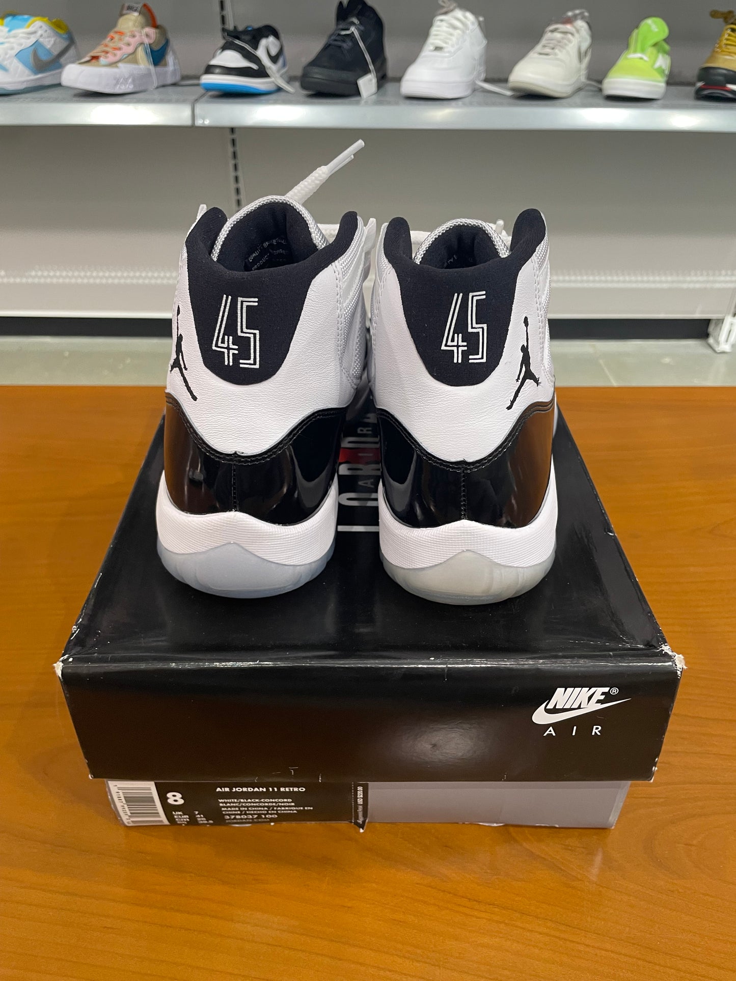 Preowned Air Jordan 11 Concord