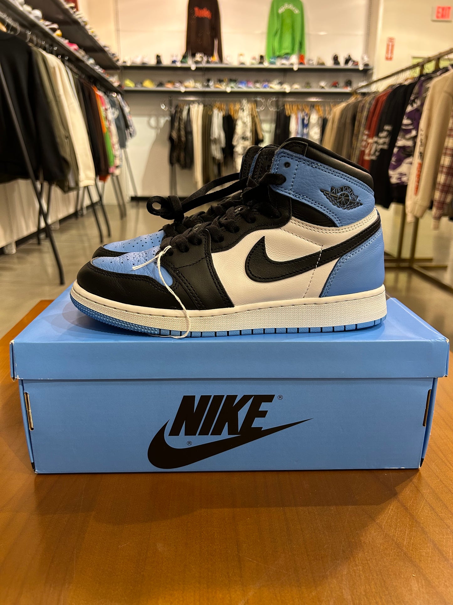 Preowned Air Jordan 1 UNC Toe