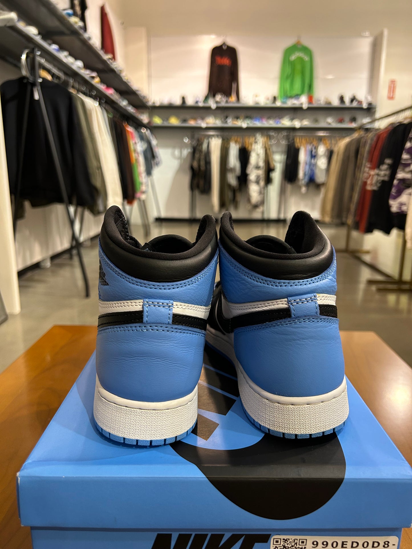 Preowned Air Jordan 1 UNC Toe