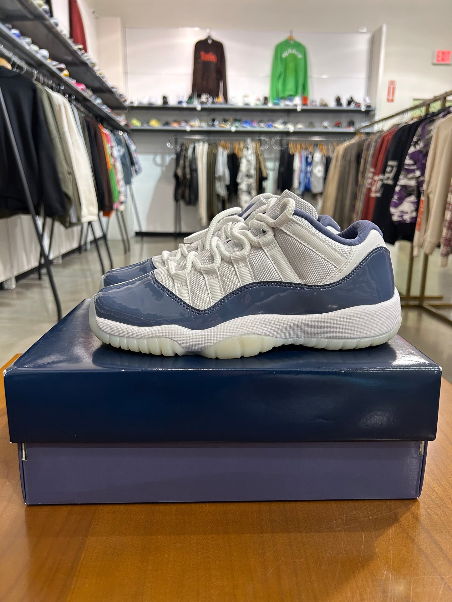 Preowned Air Jordan 11 Low Diffused Blue