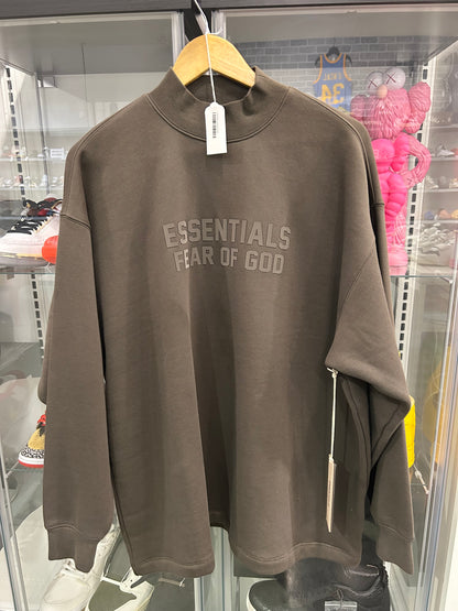 Essentials Crewneck Brown