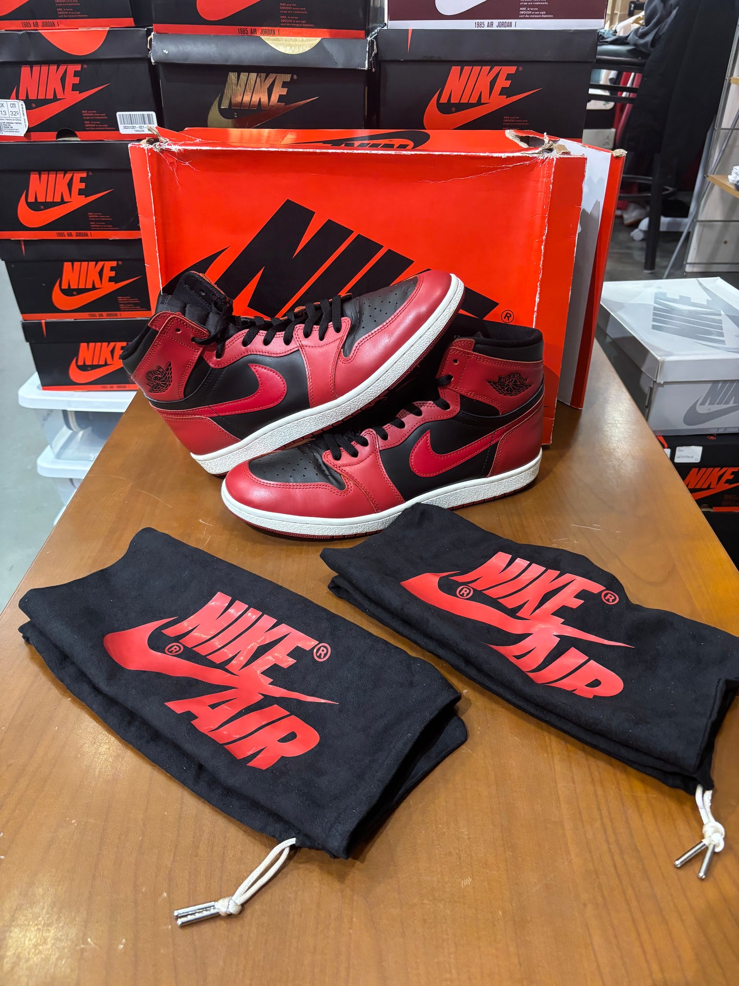 Preowned Air Jordan 1 '85 Varsity Red