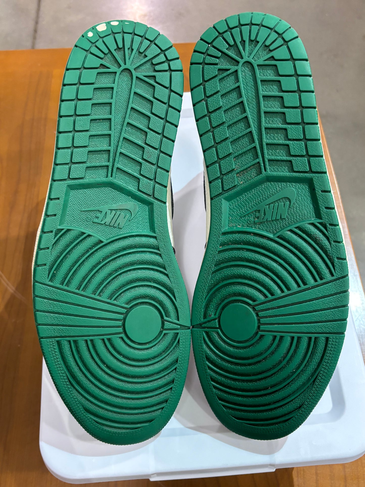 Preowned Air Jordan 1 Pine Green