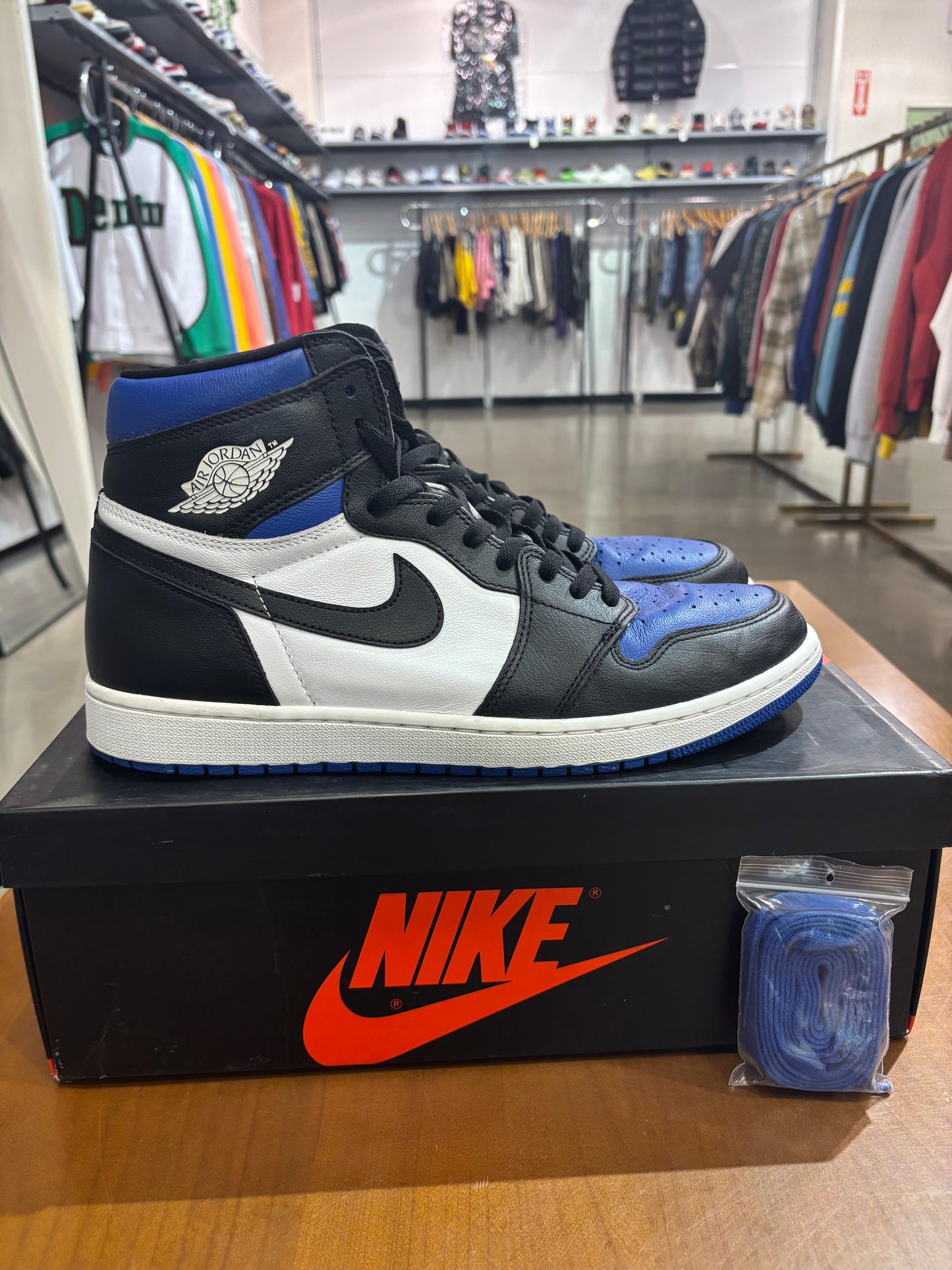 Preowned Air Jordan 1 Royal Toe