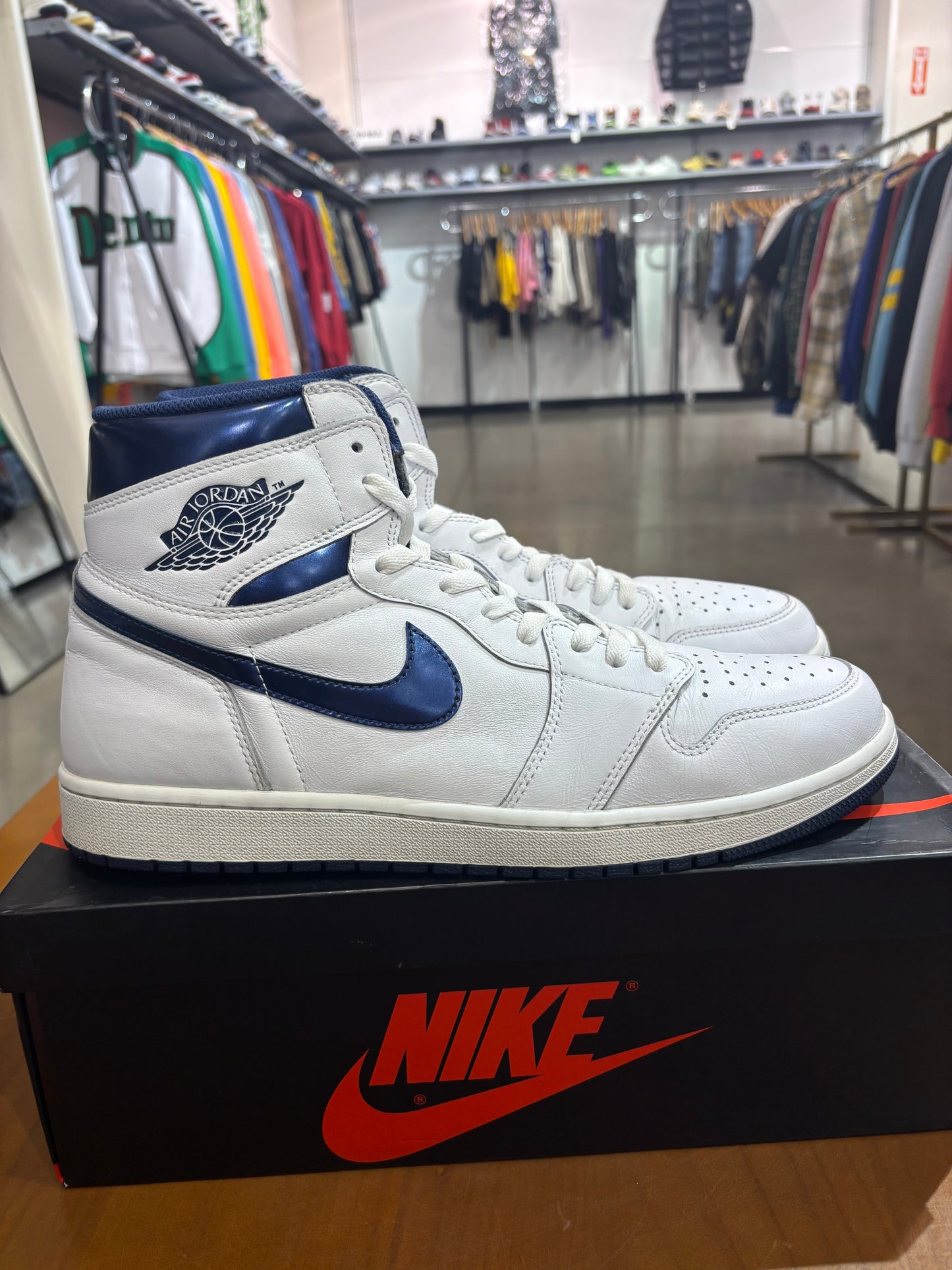 Preowned Air Jordan 1 Metallic Navy