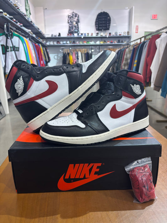 Preowned Air Jordan 1 Black Gym Red