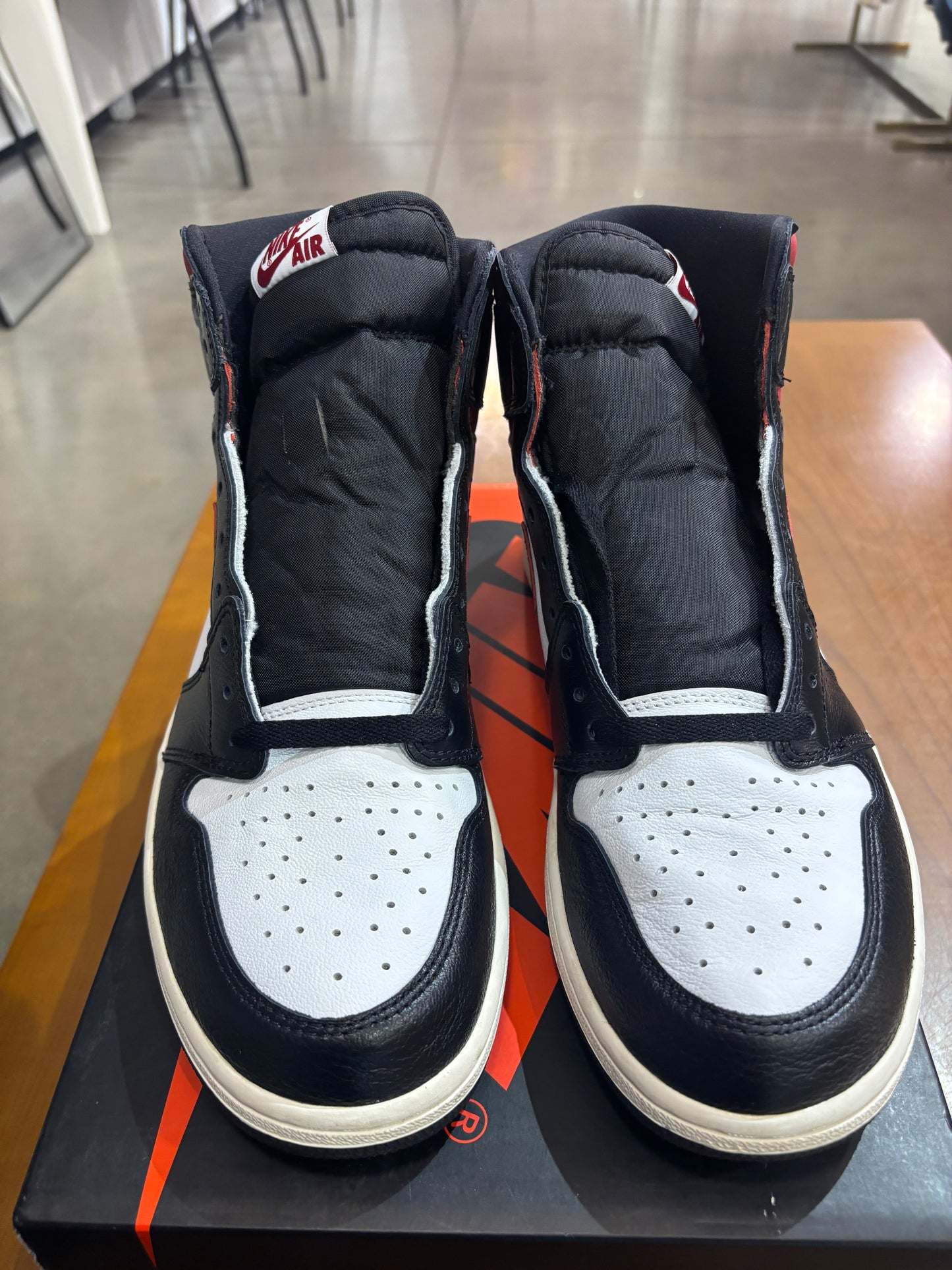 Preowned Air Jordan 1 Black Gym Red